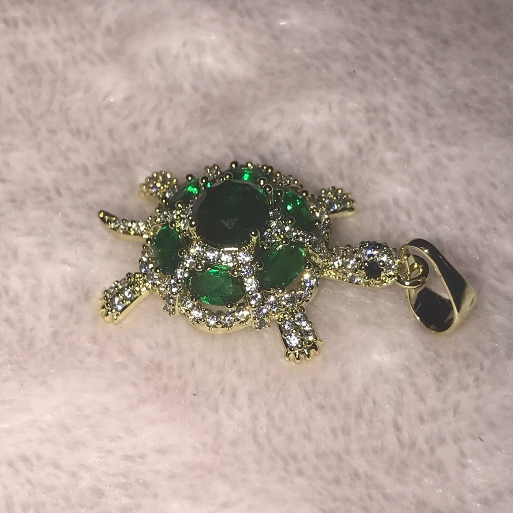 Elegant Xuping Jewelry Charm Gold & Green Sea Turtle Fashion Jewelry Pendant New - Picture 9 of 10